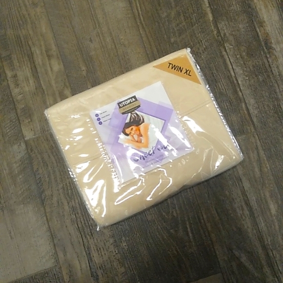 Utopia Twin XL - College Dorm - Picture 3 of 5